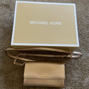 Brand new, never used or worn.